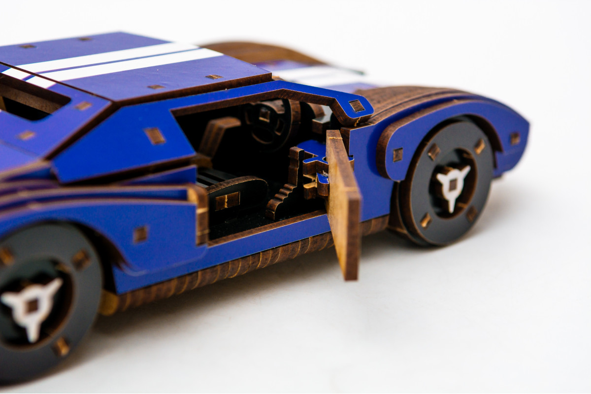 Дерев’яний 3D конструктор "Fast car Gt" синій