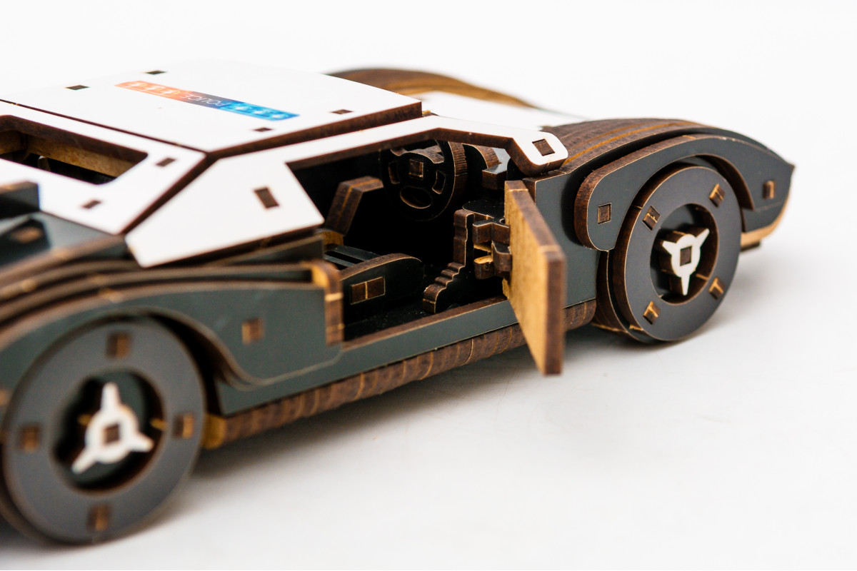 Дерев’яний 3D конструктор "Fast car Gt" білий